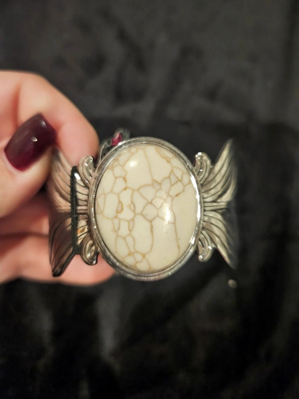 Paparrazi Feather Cuff Bracelet in Silver & White Like New
